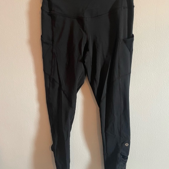Lululemon cropped legging 6 - Picture 3 of 3